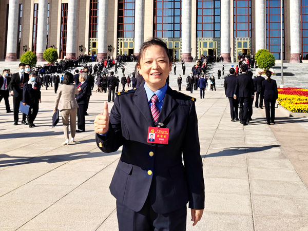 中国经济网：：党的二十大代表郑小燕：：为中国高铁高质量发展贡献力量.jpg